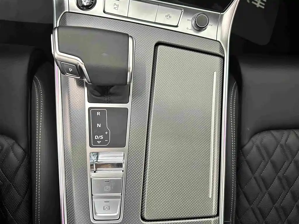 Audi A6L 2026 — фото 12