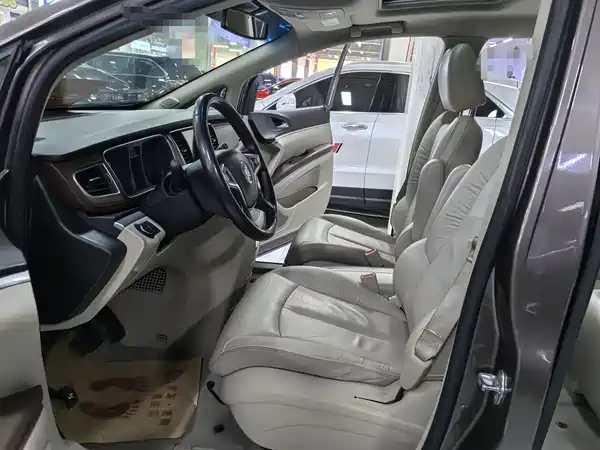Buick GL8 2017