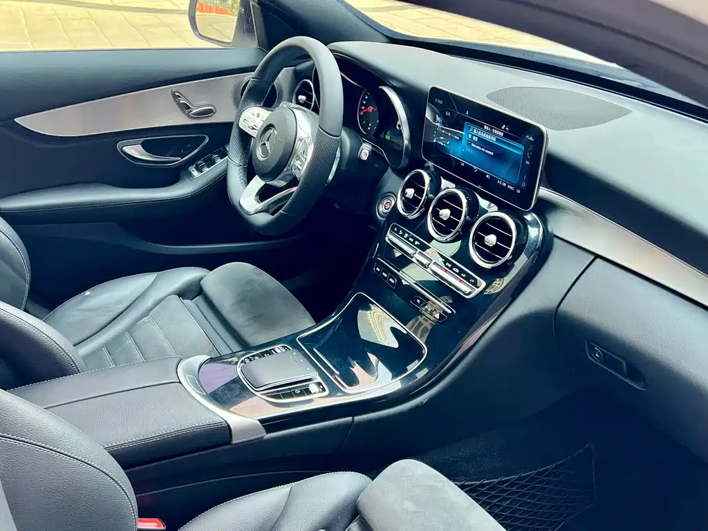 Mercedes-Benz C-Class 2019 — фото 34