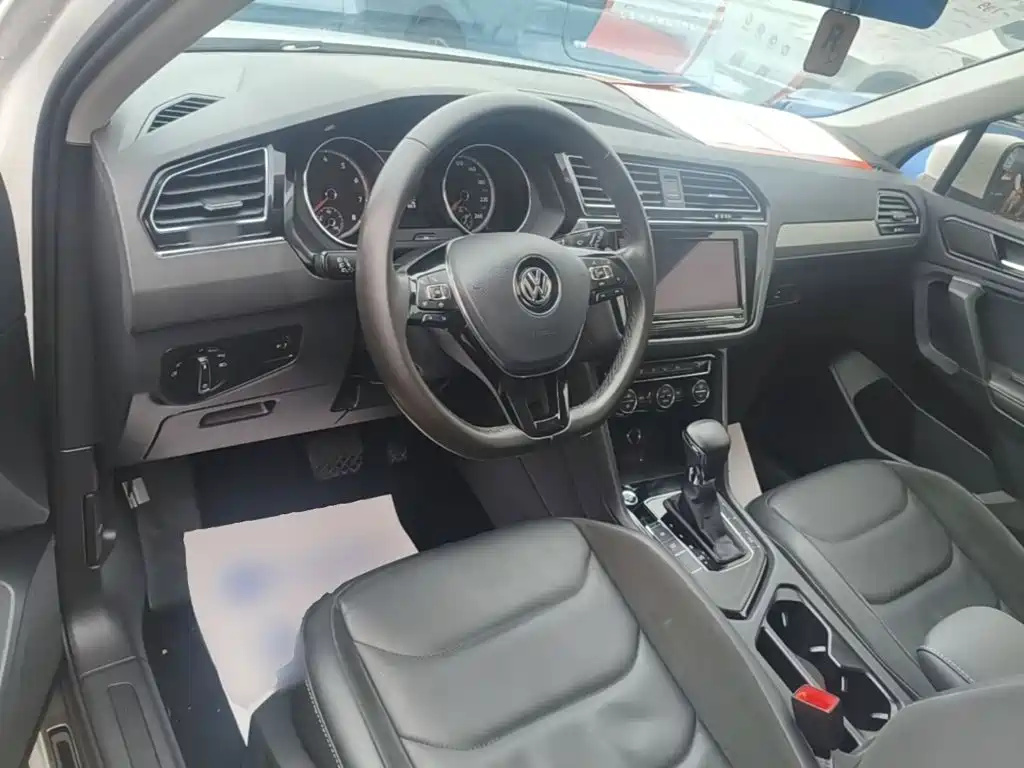 Volkswagen Tiguan L 2019 — фото 10