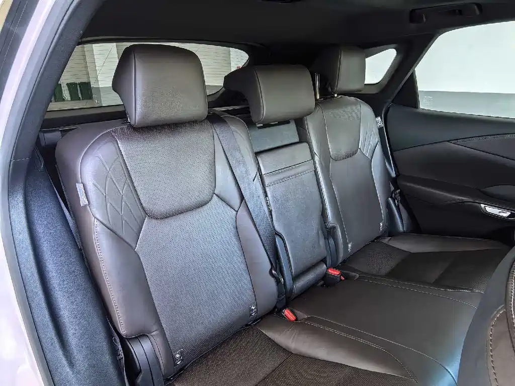 Lexus RX 2023 — фото 18