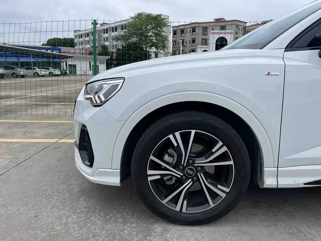 Audi Q3 Sportback 2022 — фото 6