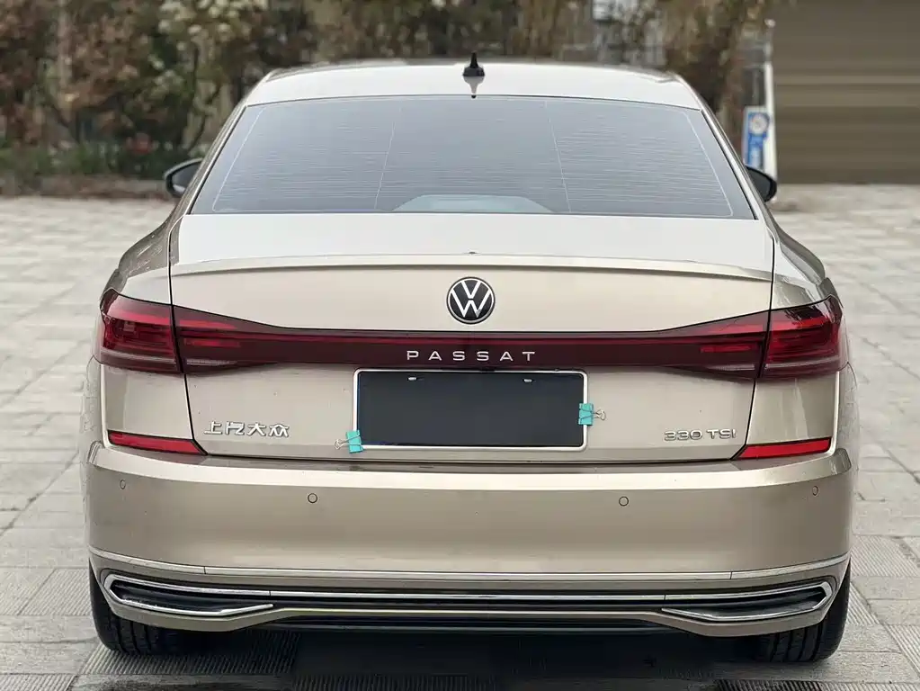 Volkswagen Passat 2021 — фото 9