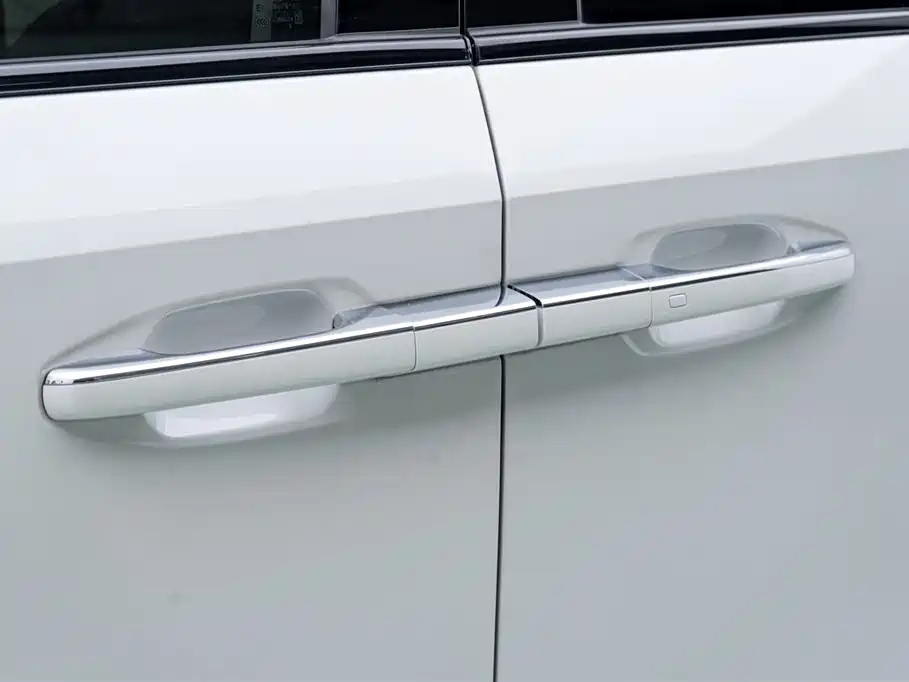 GAC Motor Trumpchi M8 2023 — фото 15