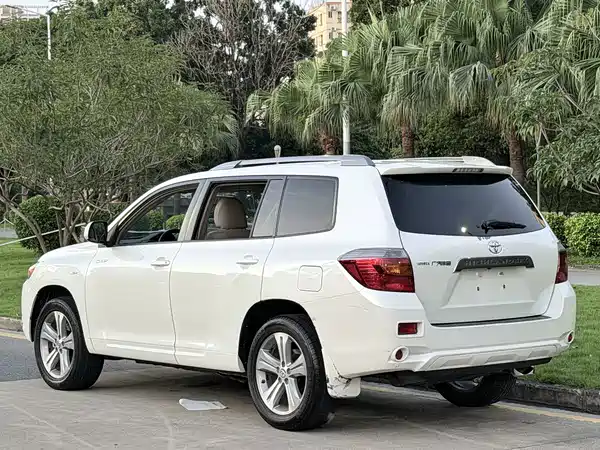 Toyota Highlander 2011