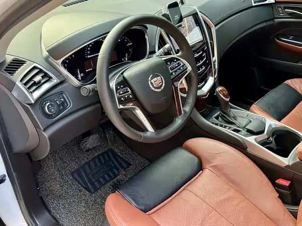 Cadillac SRX 2015