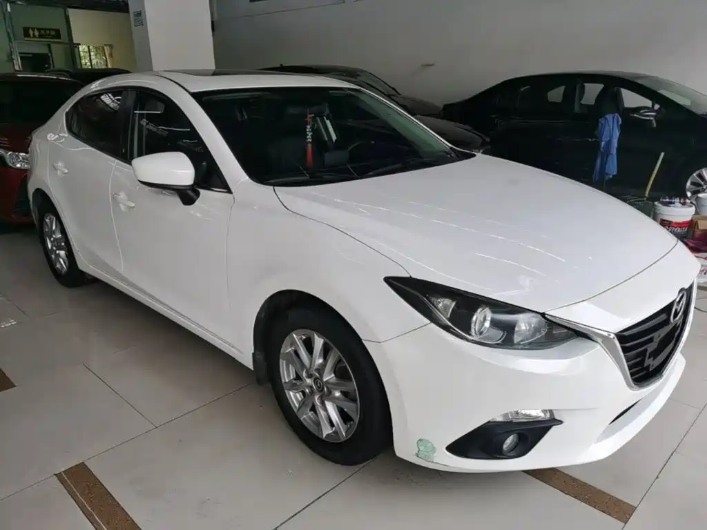 Mazda 3 Axela 2015 — фото 22