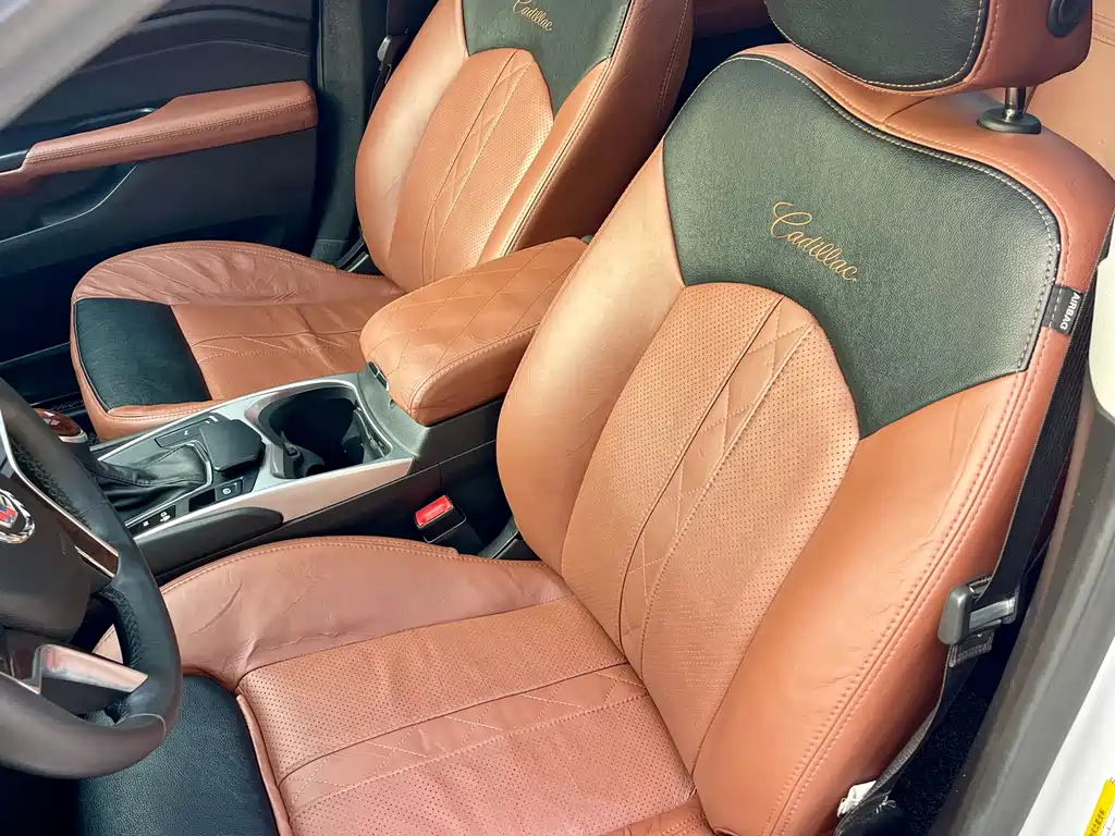 Cadillac SRX 2015 — фото 10