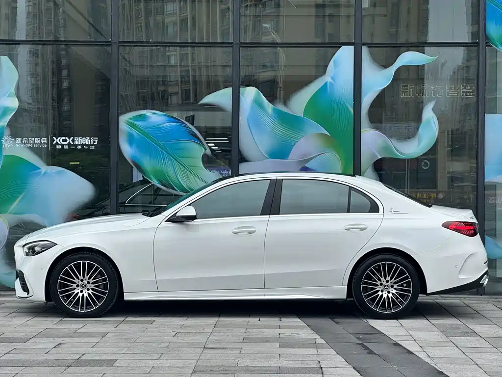 Mercedes-Benz C-Class 2022