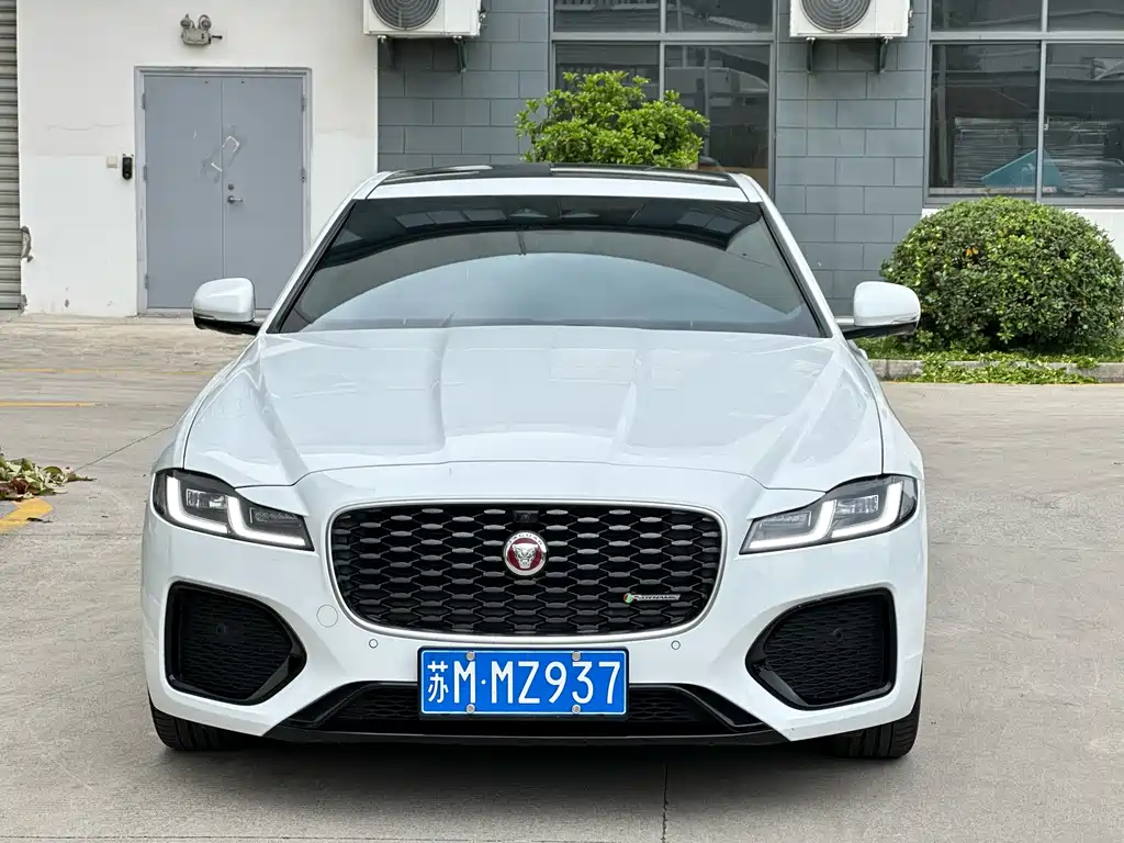 Jaguar XFL 2022 — фото 2