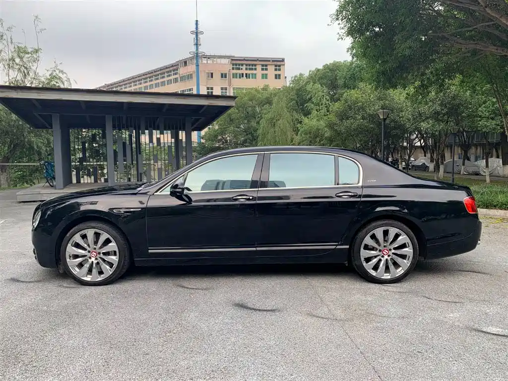 Bentley Flying Spur 2012