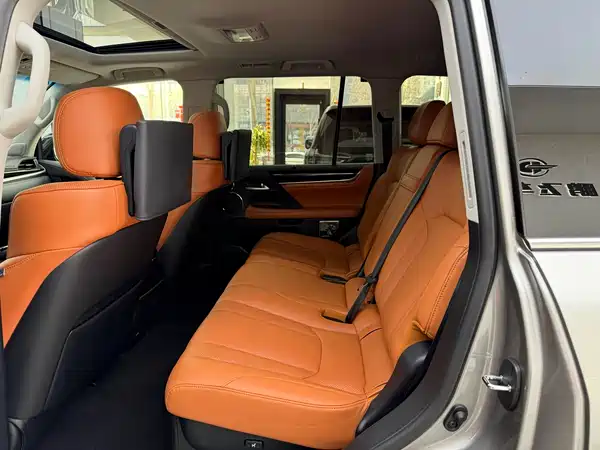 Lexus LX 2019