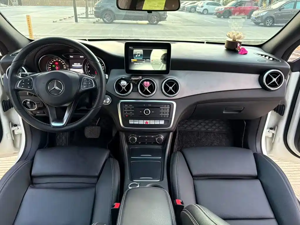 Mercedes-Benz CLA 2018 — фото 5