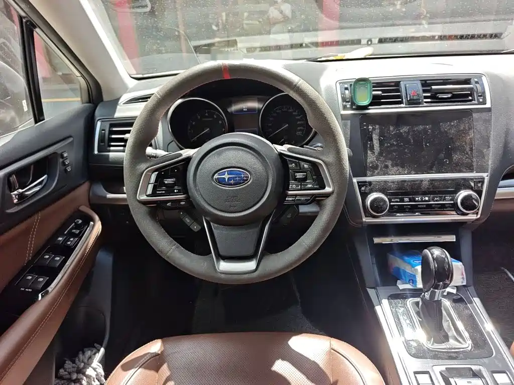 Subaru Outback 2018 — фото 11