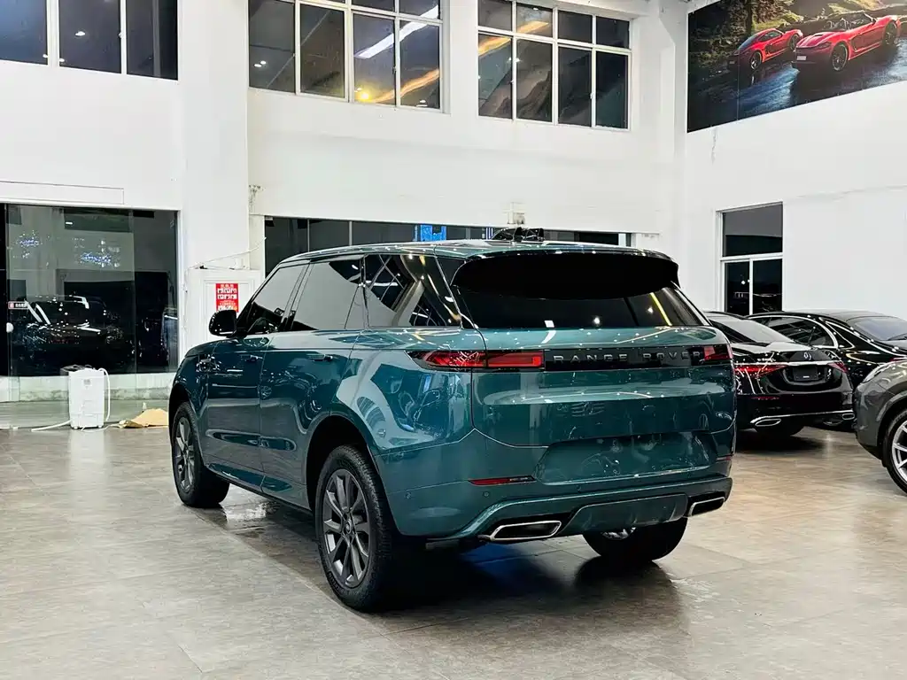 Land Rover Sport 2024