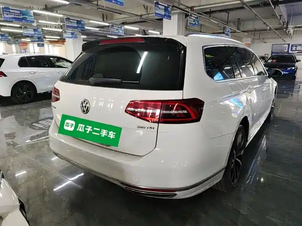 Volkswagen Viloran 2016