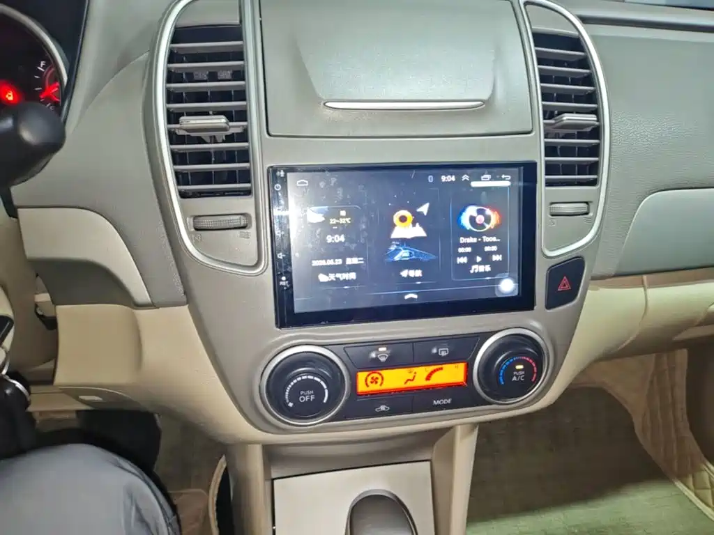Nissan Sylphy 2016 — фото 13