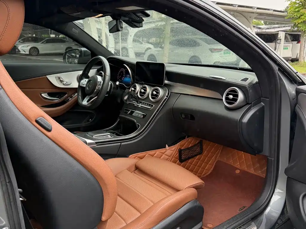 Mercedes-Benz C-Class 2019 — фото 12