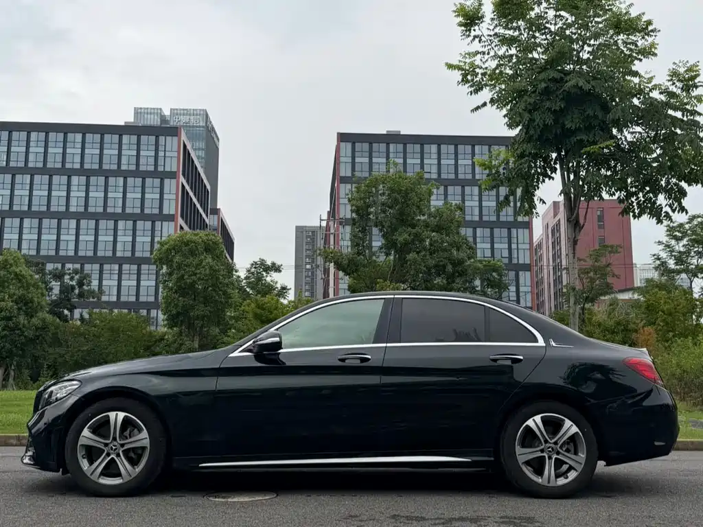 Mercedes-Benz C-Class 2020 — фото 8
