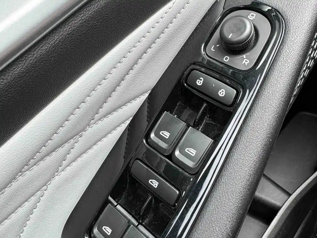 Geely Emgrand 2022 — фото 35