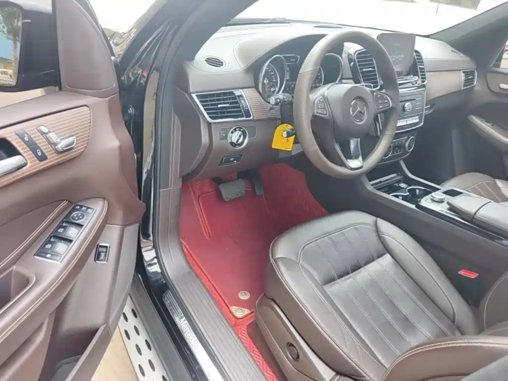 Mercedes-Benz GLE 2019 — фото 16