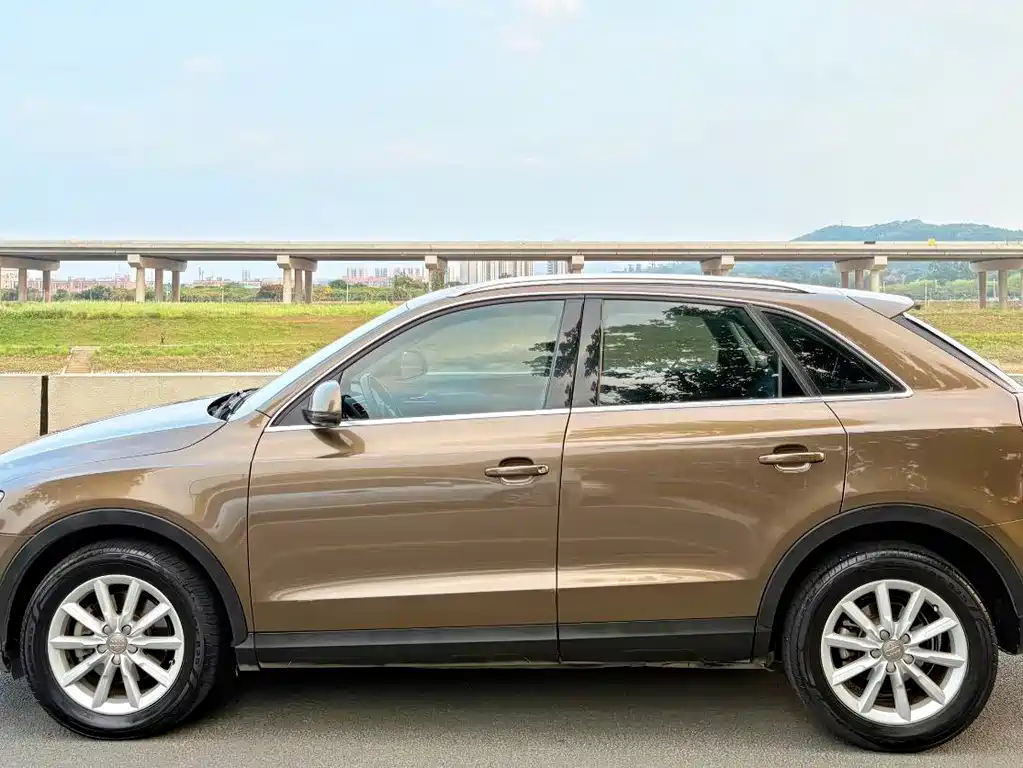 Audi Q3 2014 — фото 6