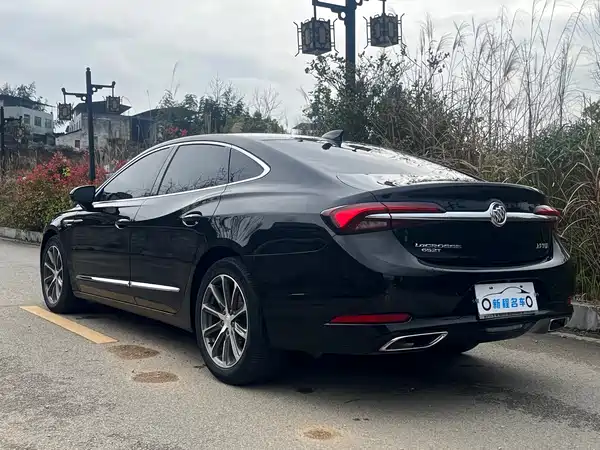 Buick LaCrosse 2022