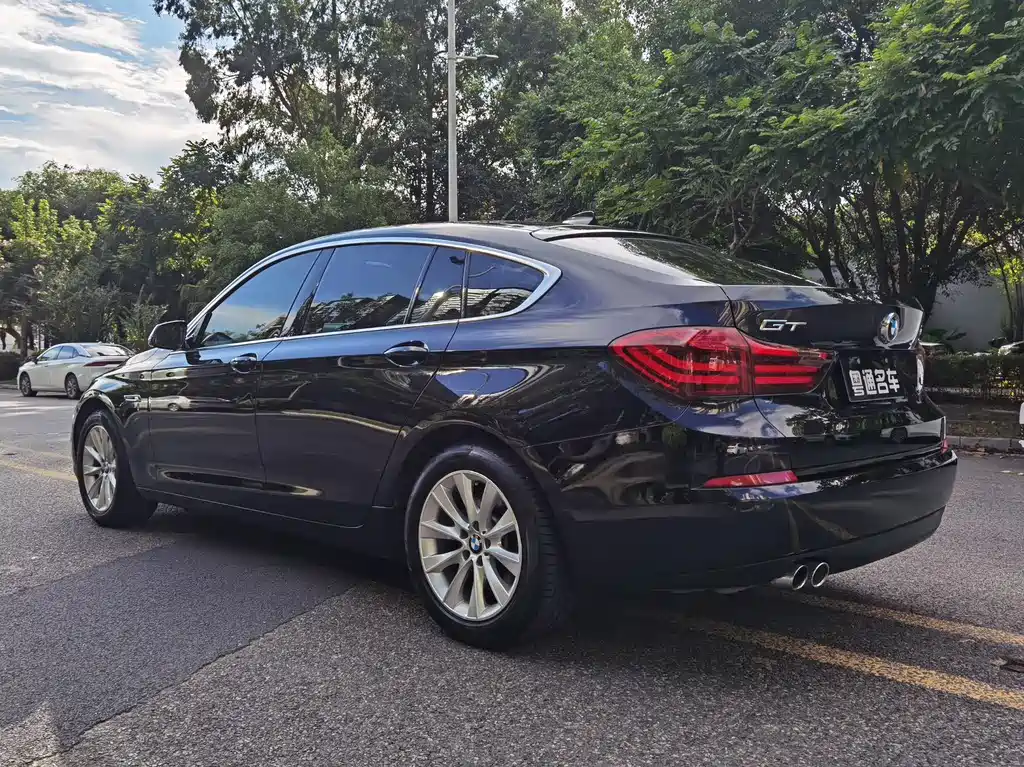 BMW 5 Series GT 2014 — фото 7