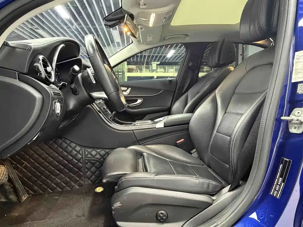 Mercedes-Benz C-Class 2021