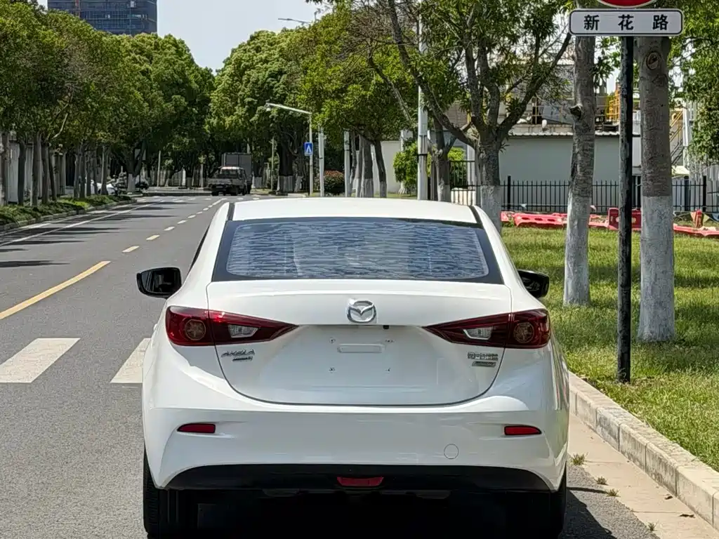 Mazda 3 Axela 2015 — фото 5