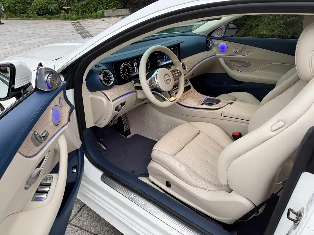 Mercedes-Benz E-Class 2020 — фото 14