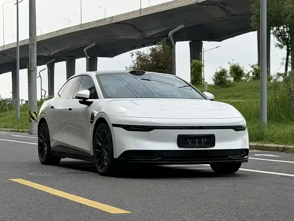 Zeekr 007 2024