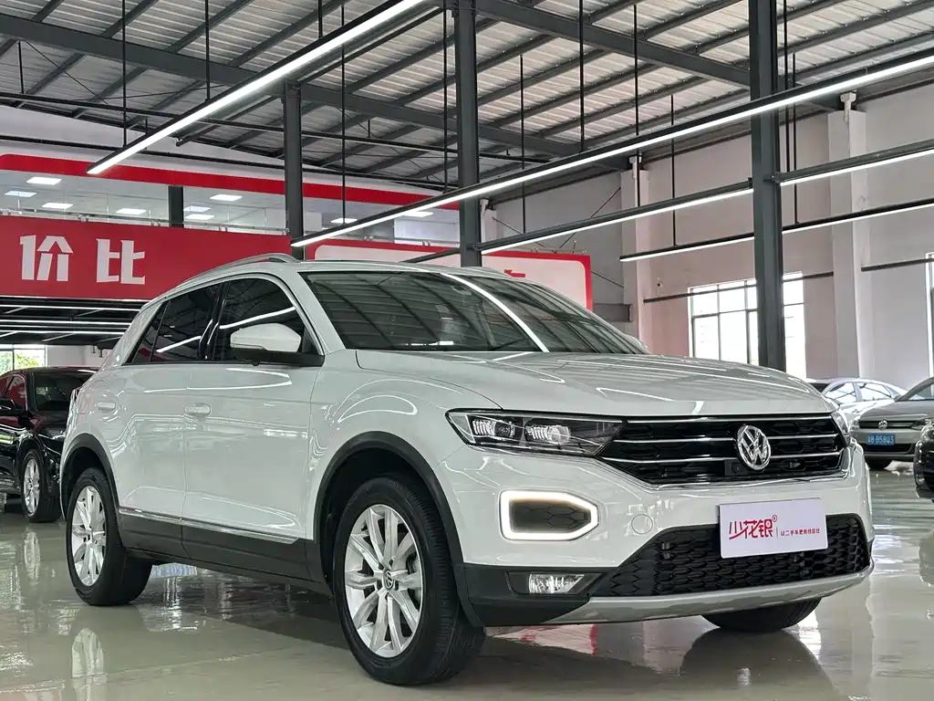 Volkswagen T-Roc 2021 — фото 3