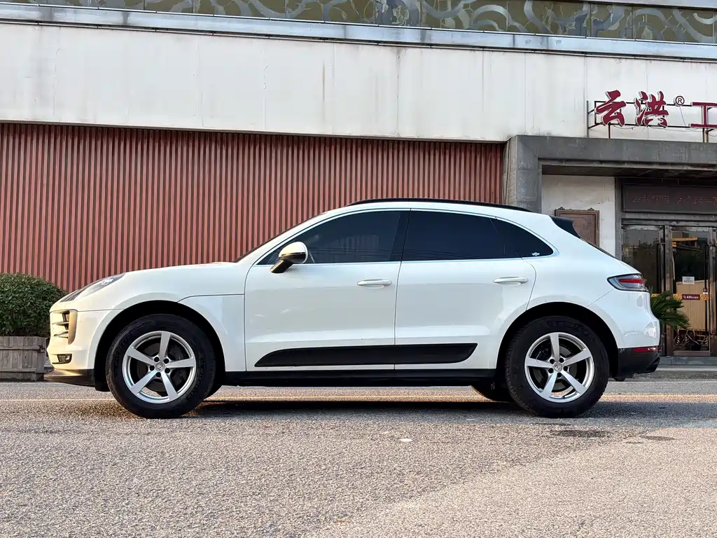 Porsche Macan 2021 — фото 4