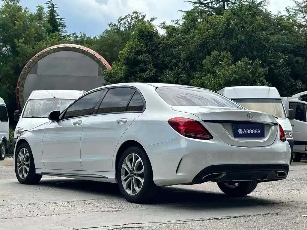 Mercedes-Benz C-Class 2016