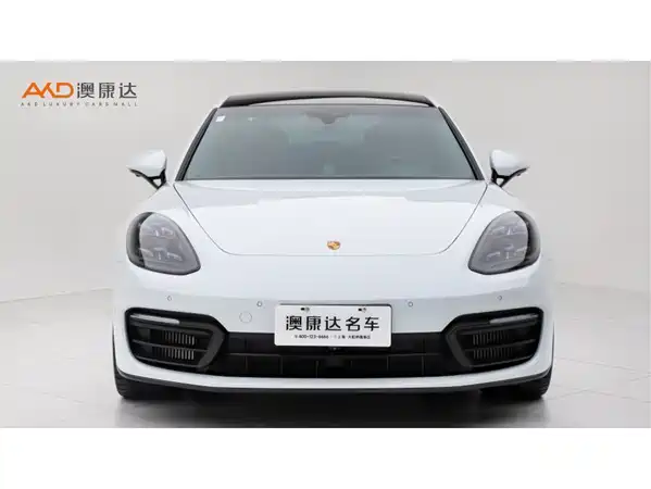 Porsche Panamera 2024