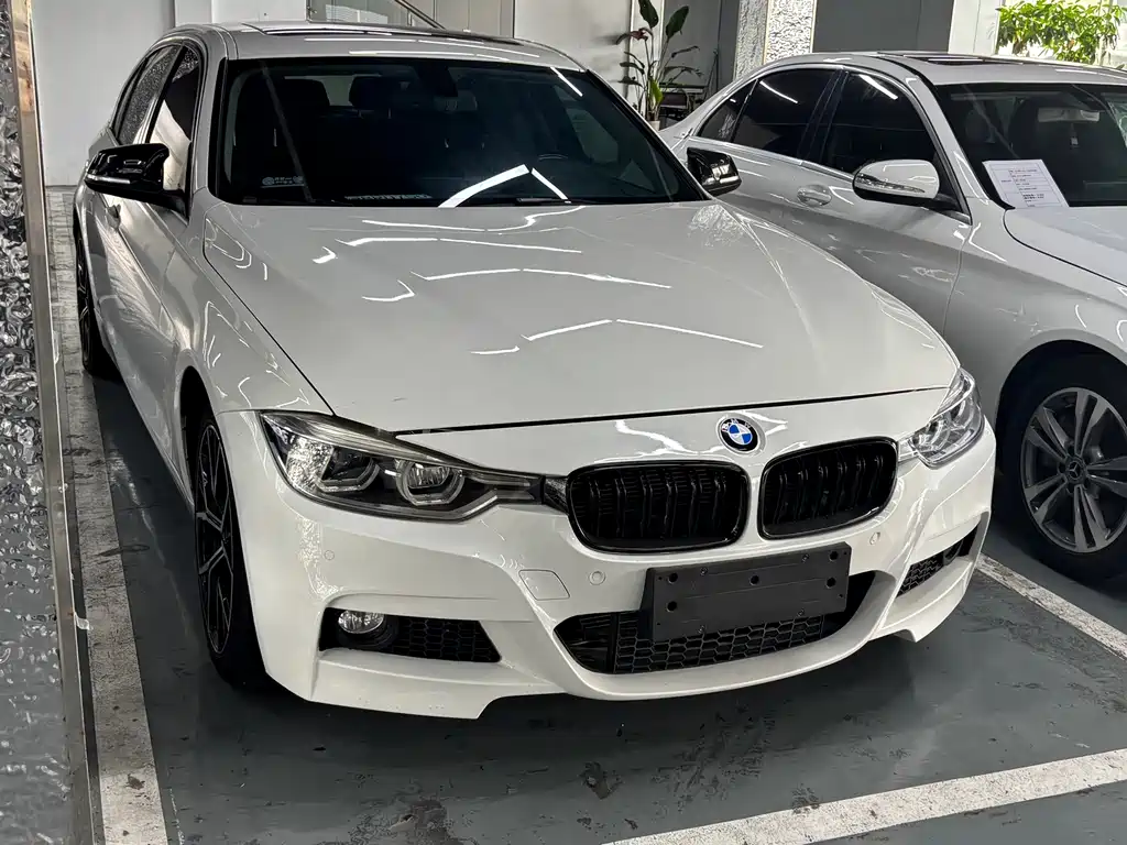 BMW 3 Series 2018 — фото 2