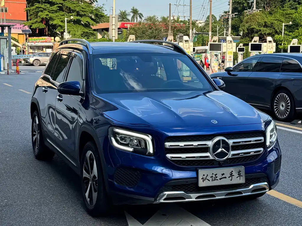 Mercedes-Benz GLB 2021