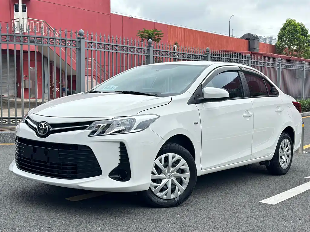Toyota Vios 2022 — фото 2