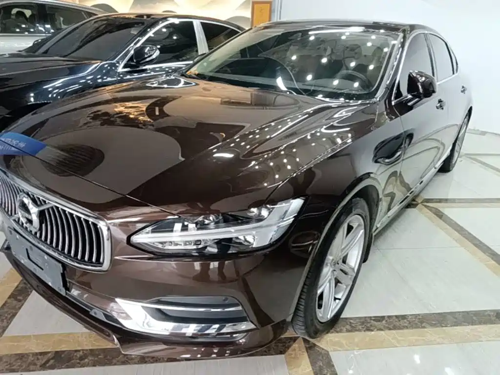 Volvo S90 2018 — фото 1