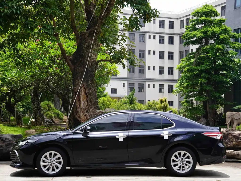 Toyota Camry 2021