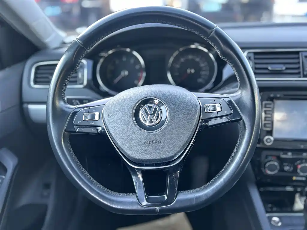 Volkswagen Sagitar 2018 — фото 10
