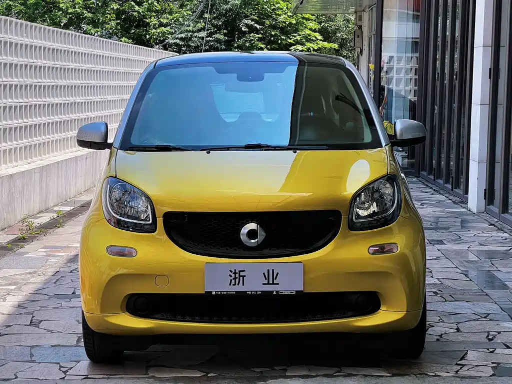 smart Fortwo 2017 — фото 2