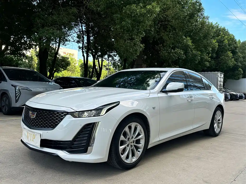 Cadillac CT5 2023 — фото 1