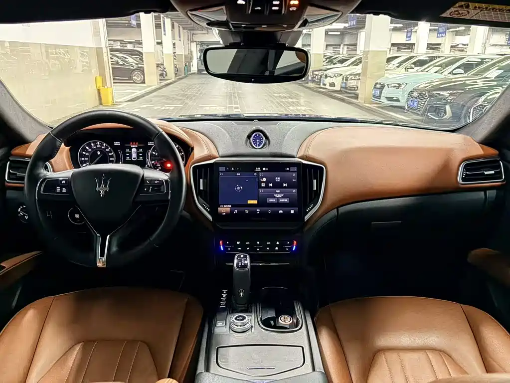 Maserati Ghibli 2021 — фото 6