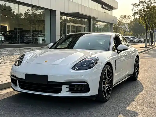 Porsche Panamera 2020