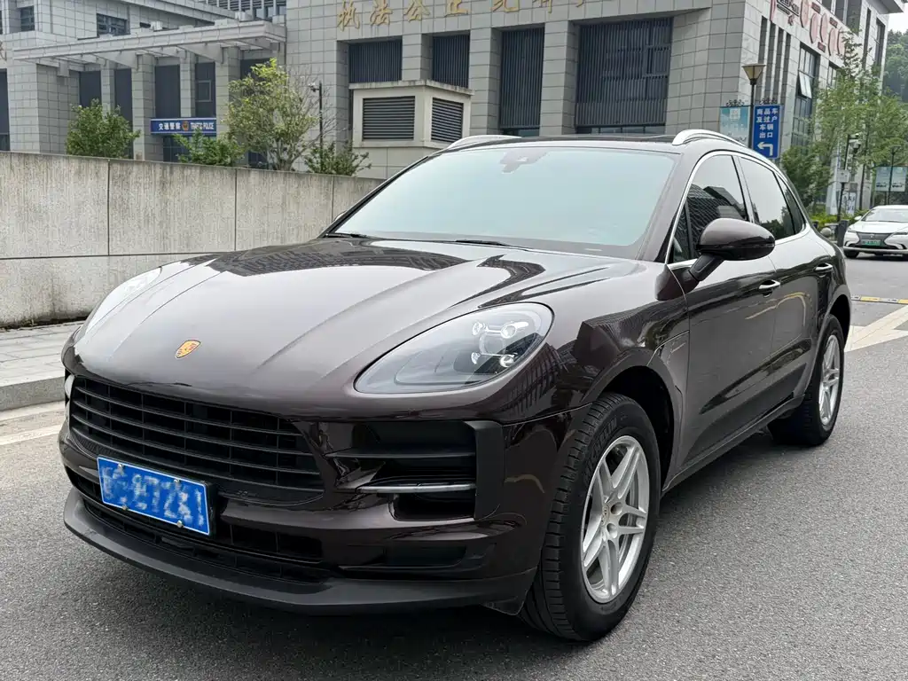 Porsche Macan 2021 — фото 1