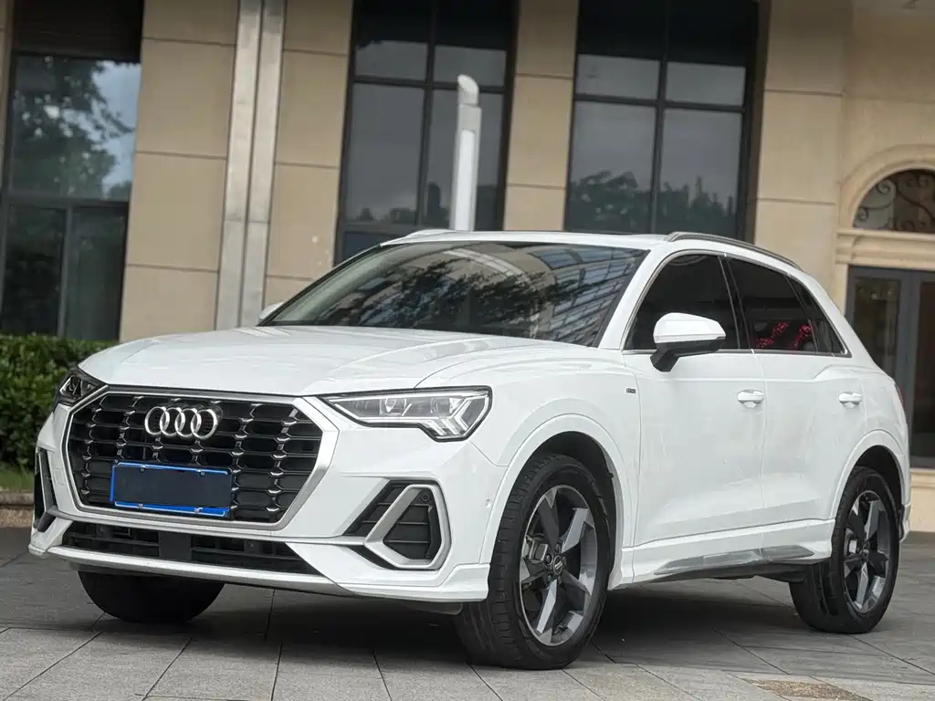 Audi Q3 2021