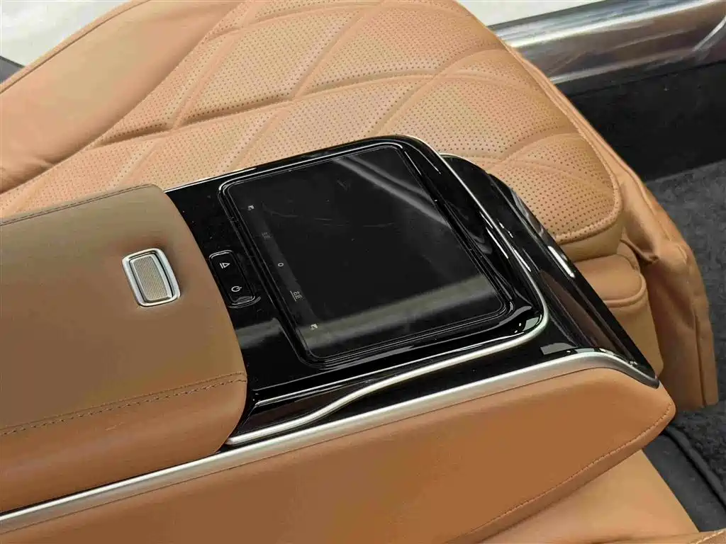 Mercedes-Benz Maybach S-Class 2024 — фото 12