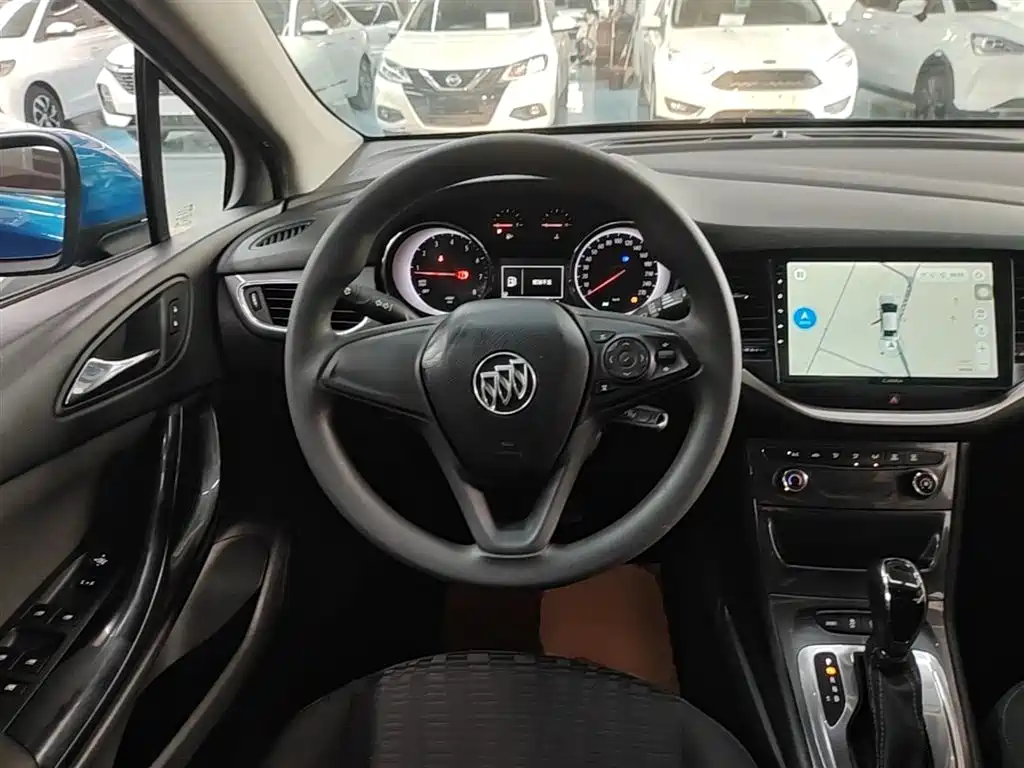 Buick Verano 2017 — фото 11
